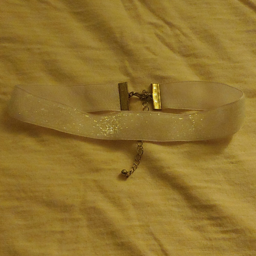 Baby pink choker